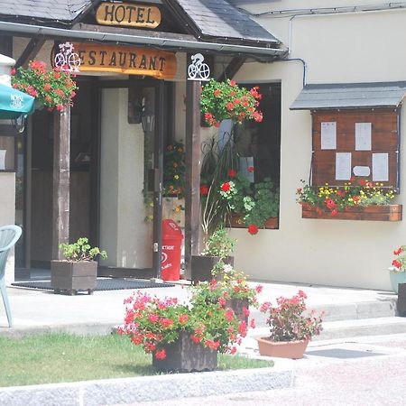 Hotel Restaurant De La Poste Saint-Colomban-des-Villards Exterior foto